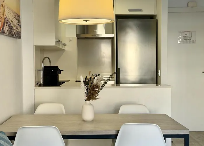 Festasol 109 شقة أولاستارتيت